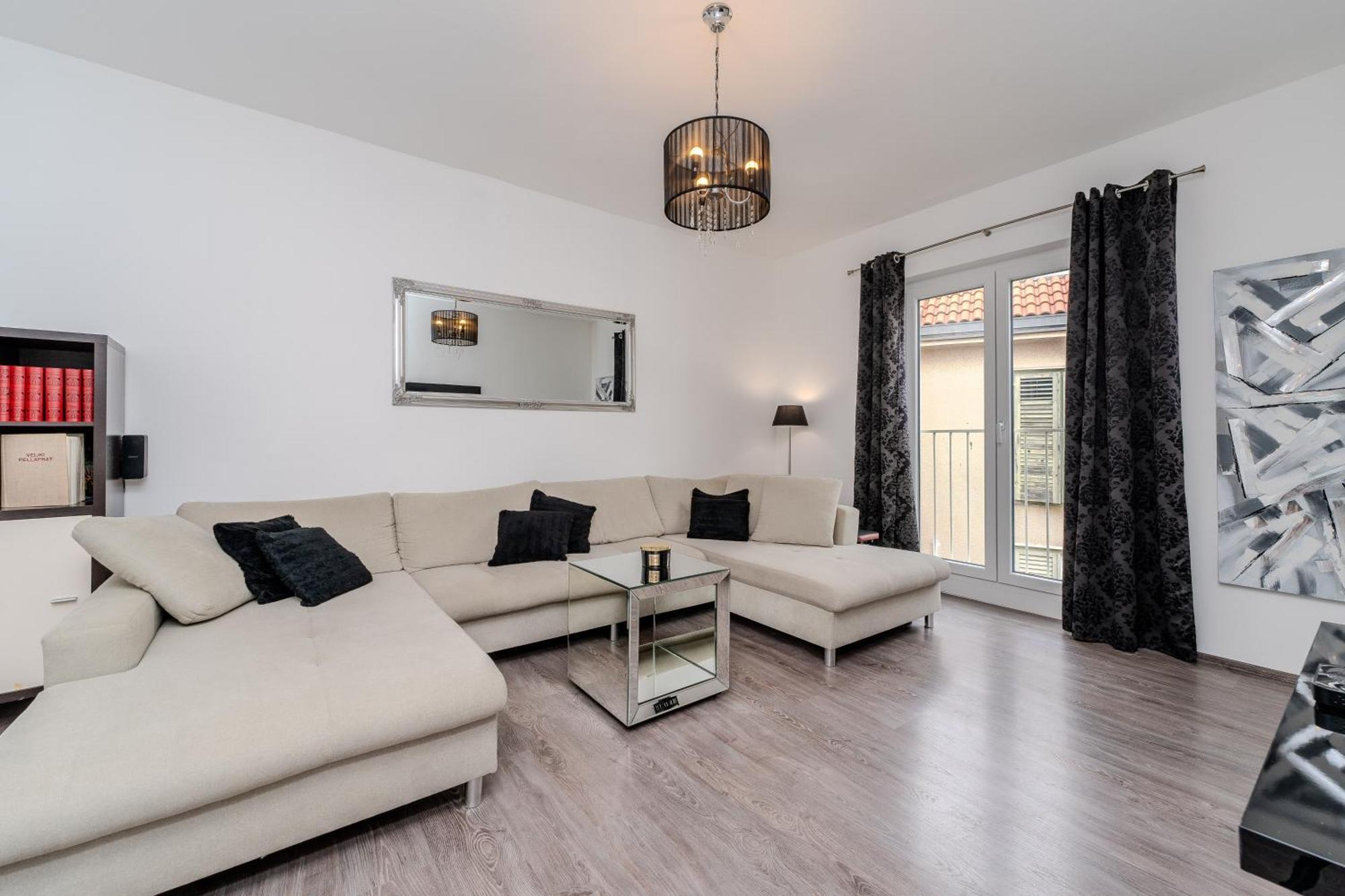 Zadar Center Apartment Verdi,Big & Cosy 外观 照片