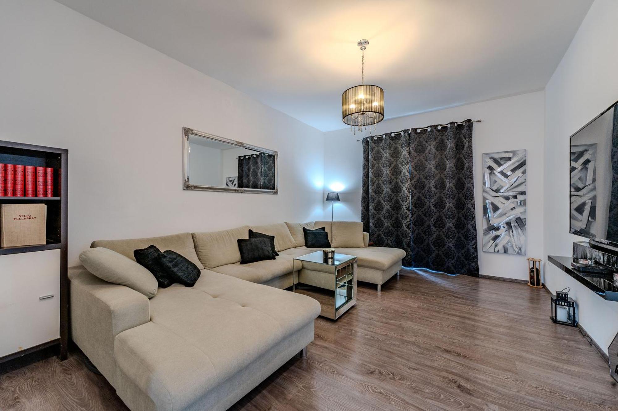 Zadar Center Apartment Verdi,Big & Cosy 外观 照片